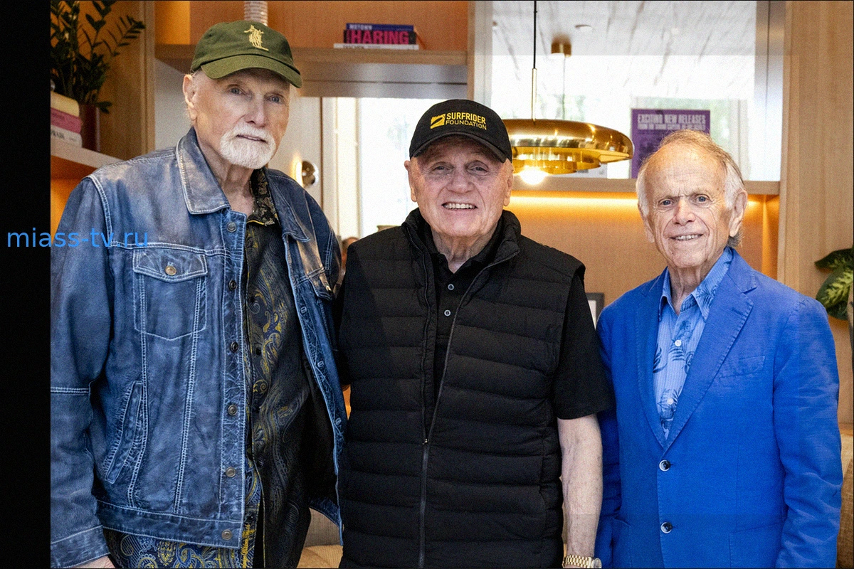 С 60-летием, «Pet Sounds»: Майк Лав, Эл Джардин и Брюс Джонстон из The Beach Boys вспоминают создание и наследие одного из величайших альбомов в истории рока